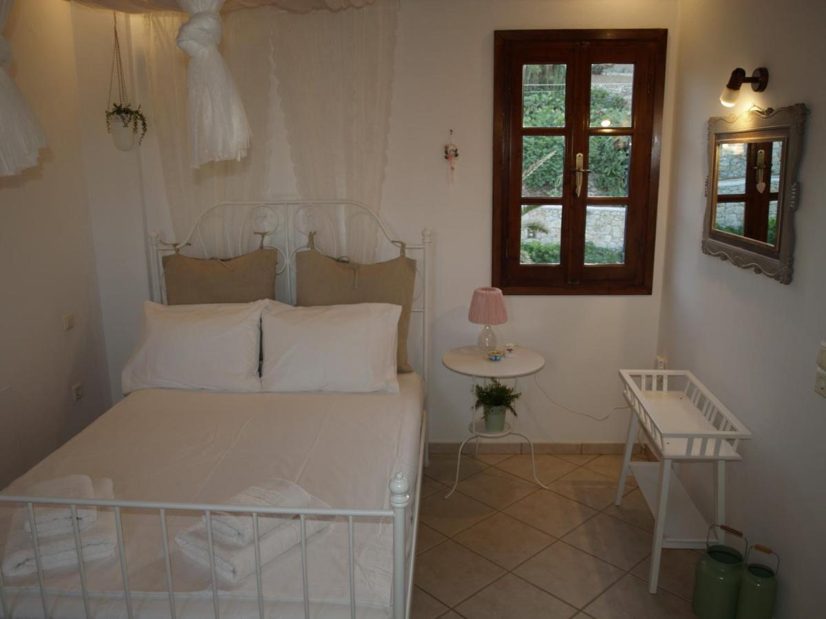 Ornos Seaside Blue Villas Bagian luar foto
