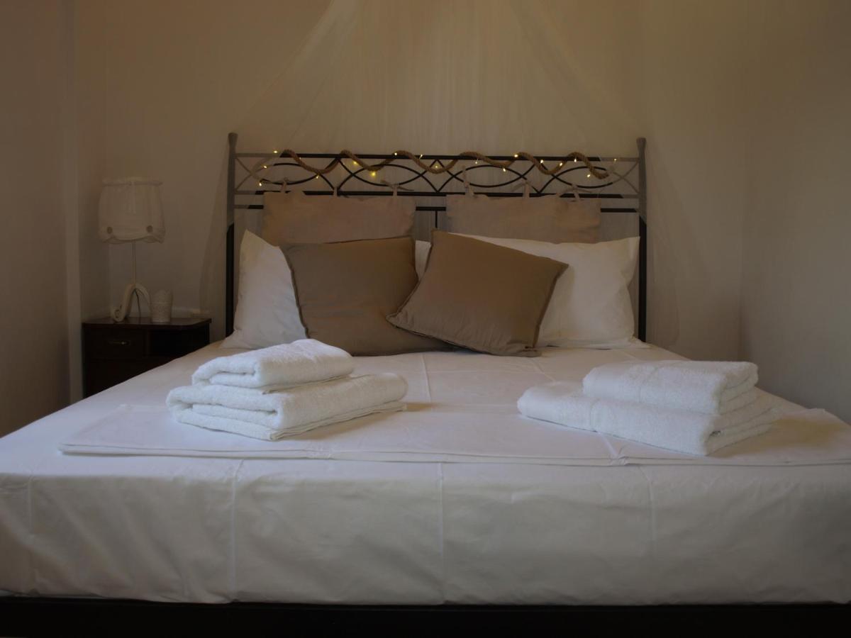 Ornos Seaside Blue Villas Bagian luar foto